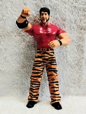 Vintage 7" 2003 E/NM Fully Poseable Rico Constantino WWE Figure by Jakks!!